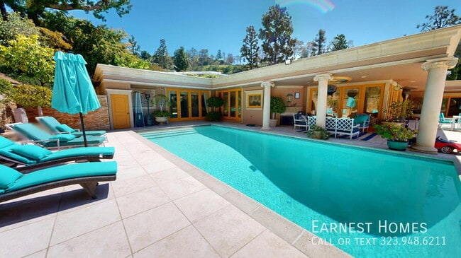 property at 1831 Loma Vista Dr