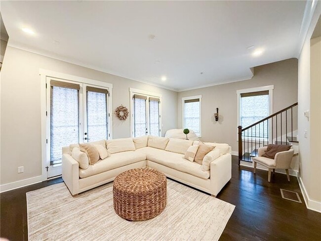 984 Memorial Walk SE in Atlanta, GA - Building Photo - Building Photo