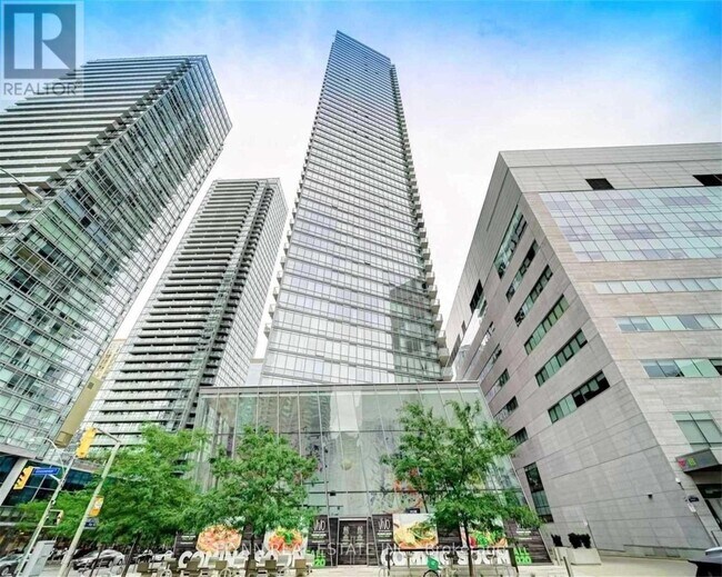 property at 832-3832 Bay St.