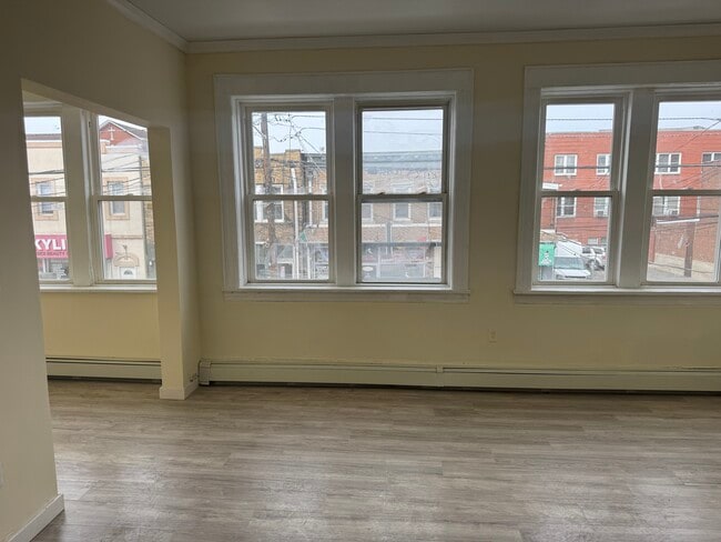 216 Harrison Ave, Unit Second Floor Unit