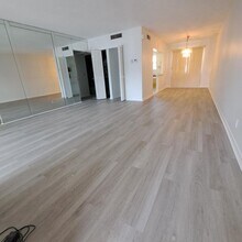 147 Stratford K in West Palm Beach, FL - Building Photo - Building Photo