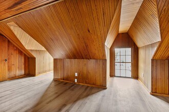 109 Pleasant St-Unit -3rd Floor in Claremont, NH - Building Photo - Building Photo