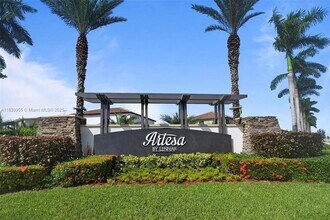 11460 SW 252nd Ter in Princeton, FL - Building Photo - Building Photo