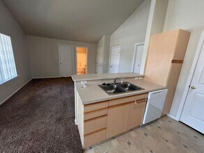215 N Sea Fury Ln, Unit 202- in Boise, ID - Building Photo - Building Photo