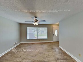 120 Hidden Lake Dr in Sanford, FL - Building Photo - Building Photo