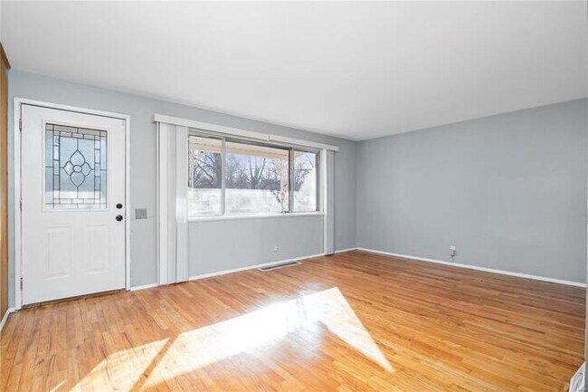 property at 1547 Babcock Dr