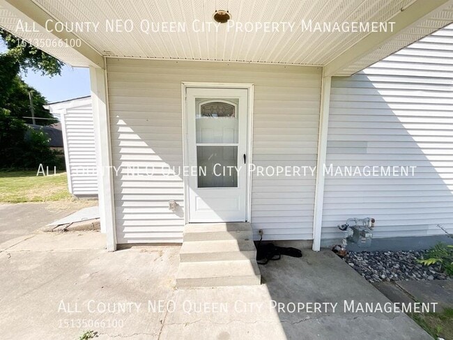 1306 2nd St in Cincinnati, OH - Building Photo - Building Photo