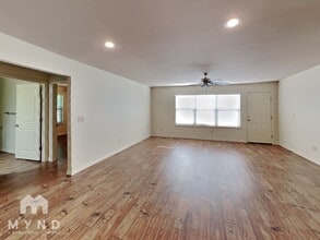 313 E Thurman St in Prairie Grove, AR - Building Photo - Building Photo