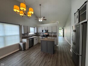 11222 Boston Way in Fishers, IN - Building Photo - Building Photo