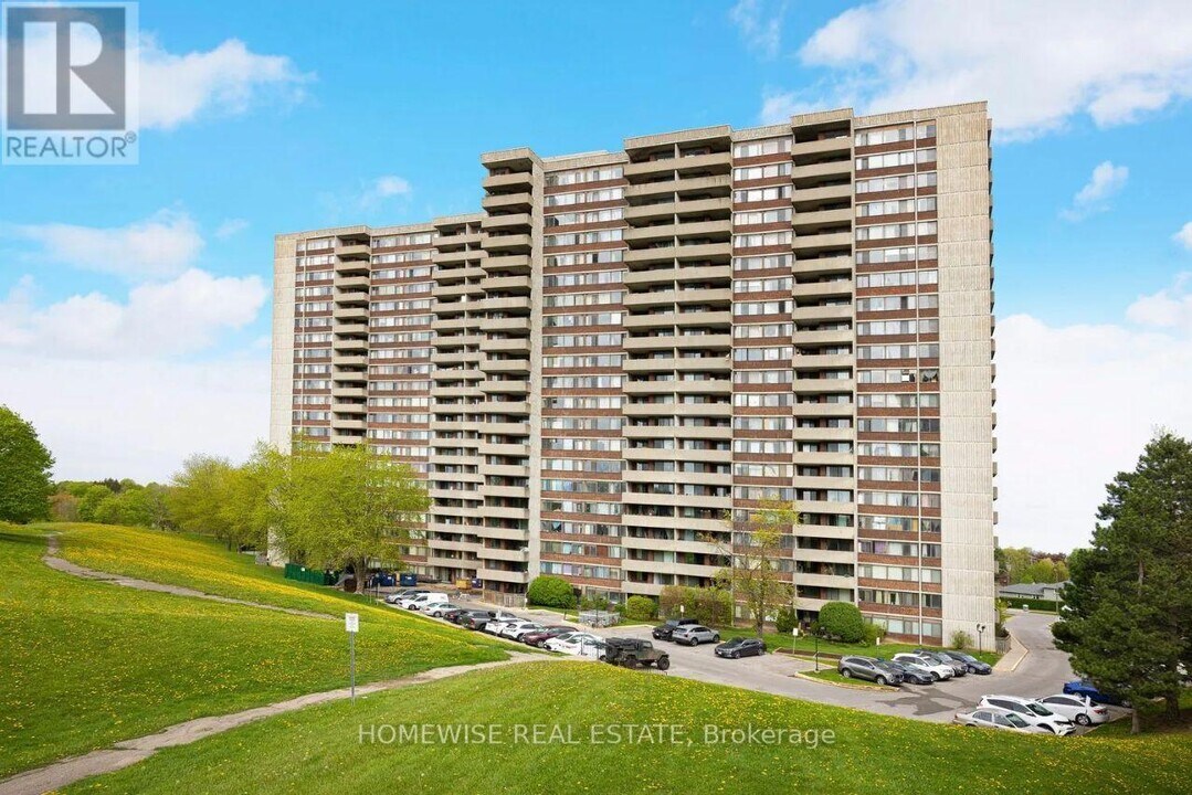 120-120 Torresdale Ave in Toronto, ON - Building Photo