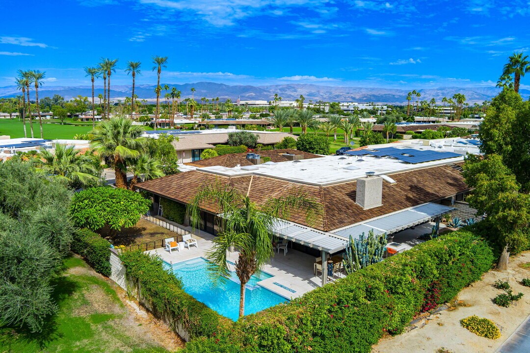 77 Colgate Dr in Rancho Mirage, CA - Building Photo