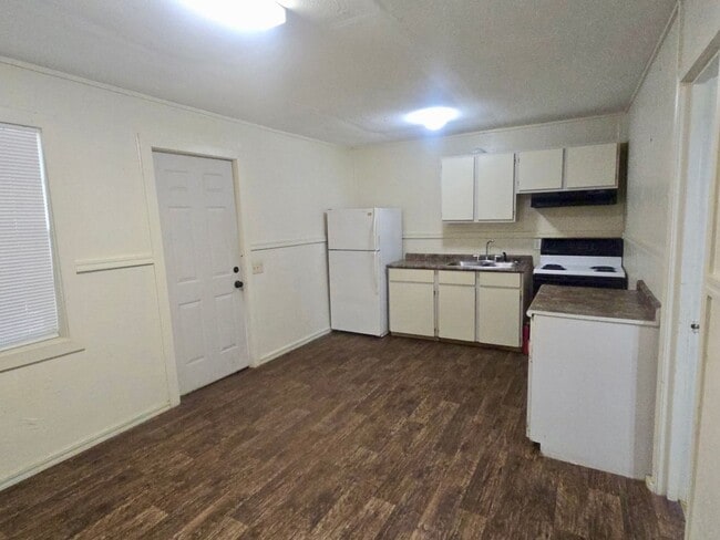 property at 12547 Chapman Rd