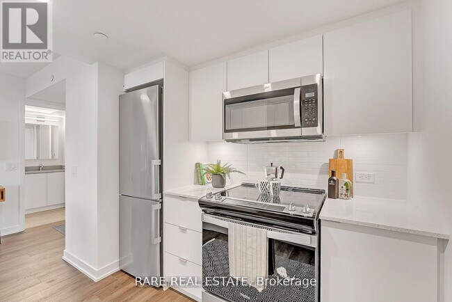 30 Tretti Wy in Toronto, ON - Building Photo - Building Photo