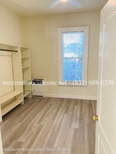 111 8th Ave in Santa Cruz, CA - Foto de edificio - Building Photo