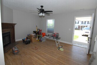 814 Highland Hill Ct in St. Peters, MO - Building Photo - Building Photo