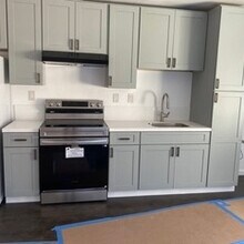 27448 Lyford St, Unit ADU in Hayward, CA - Building Photo - Building Photo