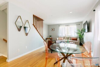 516 Indian Ave in Bridgeport, CT - Building Photo - Building Photo