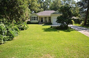 2204 Altoona Dr in Tallahassee, FL - Building Photo