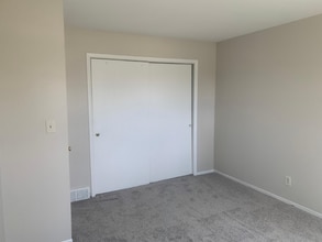 2280-2282 Jericho Rd in Aurora, IL - Foto de edificio - Building Photo