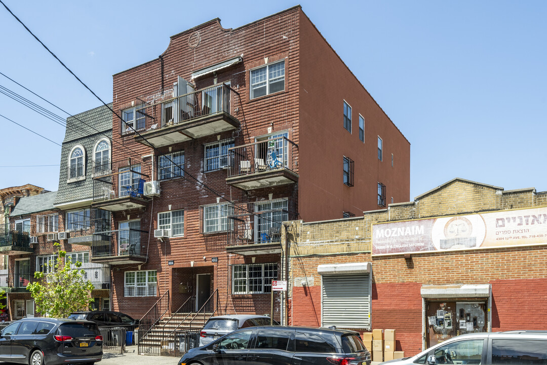 4314 12th Ave in Brooklyn, NY - Building Photo