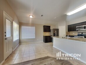 1252 Edgewater Dr in Azle, TX - Building Photo - Building Photo