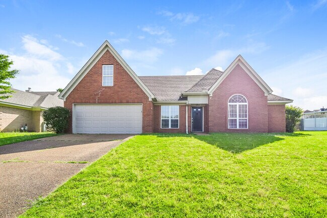 property at 5014 Wolfchase Farms Pkwy