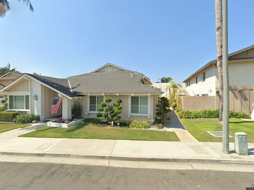 18331 Patterson Ln, Unit #3 in Huntington Beach, CA - Foto de edificio