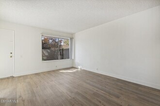 1752 Orinda Ct in Thousand Oaks, CA - Building Photo - Building Photo