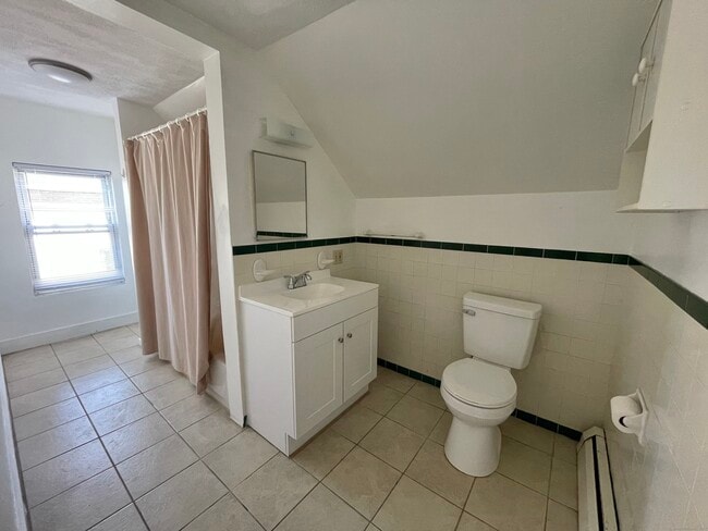 23 Kimberly Ave in West Haven, CT - Building Photo - Building Photo