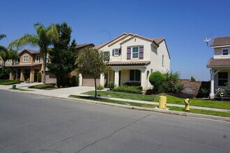 10958 Clover Cir in Corona, CA - Building Photo - Building Photo