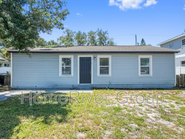 property at 3110 W Hartnett Ave