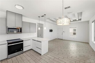 12 W Marlin St in Pharr, TX - Building Photo - Building Photo