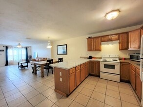 2388 Hartsfield Way in Tallahassee, FL - Foto de edificio - Building Photo