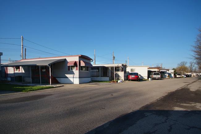 Miller's Mobile Home Community in Cleveland, OH - Building Photo - Building Photo