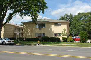 725 Busse Hwy Apartments