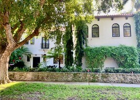 1674 Nocatee Dr in Miami, FL - Building Photo