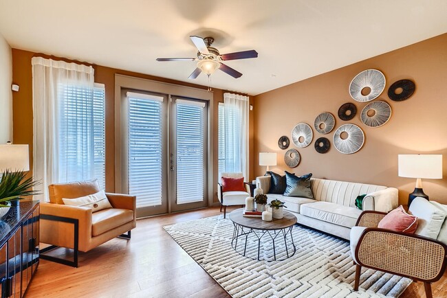 Imperial Lofts in Sugar Land, TX - Foto de edificio - Building Photo
