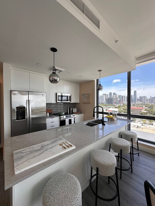 114 NE 22nd St, Unit B32 in Miami, FL - Foto de edificio