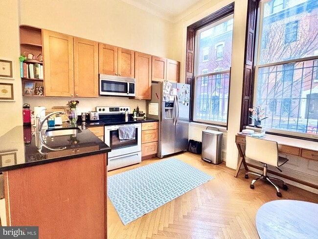 2126 Spruce St in Philadelphia, PA - Building Photo - Building Photo