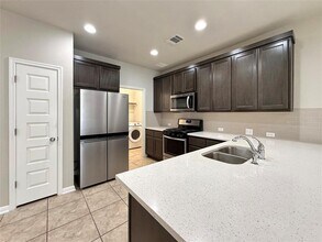 2145 Arendale Dr in Leander, TX - Building Photo - Building Photo