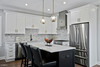 211 S Hamilton Ave in Chicago, IL - Building Photo - Building Photo