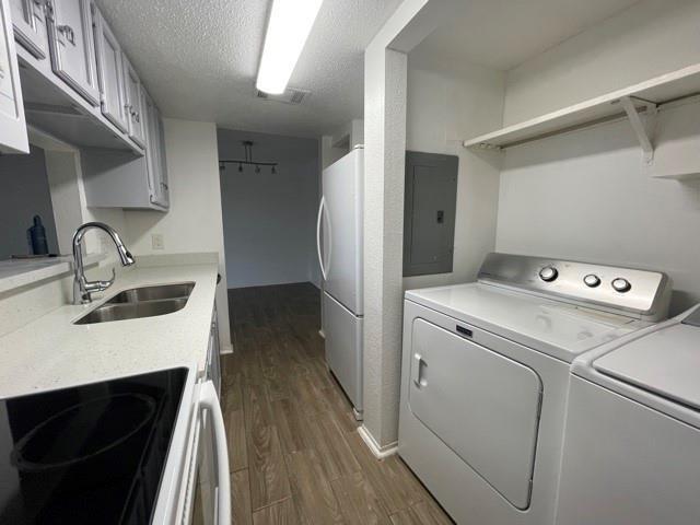 3505 Tanglewilde St photo'