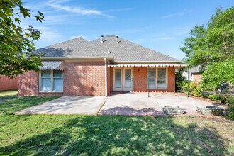 310 Willow Crest Ln in Hoover, AL - Building Photo - Building Photo