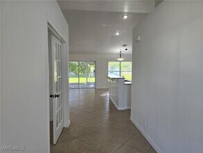 4325 Garden Blvd in Cape Coral, FL - Foto de edificio - Building Photo