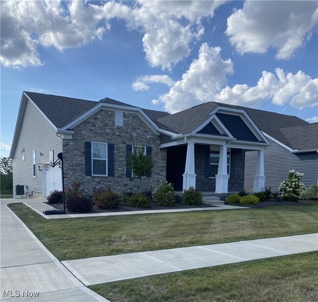 property at 3148 Aspen Ln