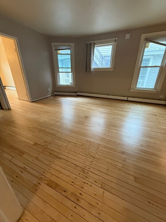 403 E Johnson St, Unit 2 in Madison, WI - Building Photo