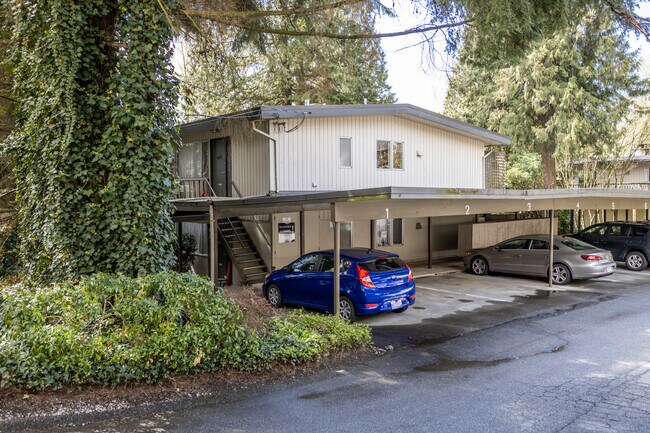 Delbrook in North Vancouver, BC - Building Photo - Building Photo