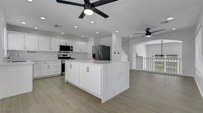 2769 Fountain Ridge Ln in Henderson, NV - Building Photo - Building Photo