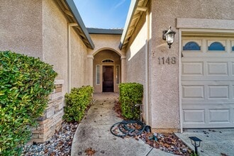 1148 Via Roma Way in Yuba City, CA - Building Photo - Building Photo