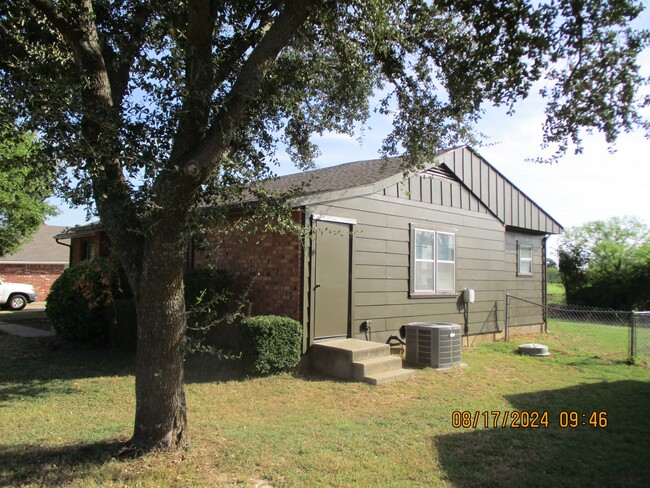 3105 Acton School Rd in Granbury, TX - Building Photo - Building Photo